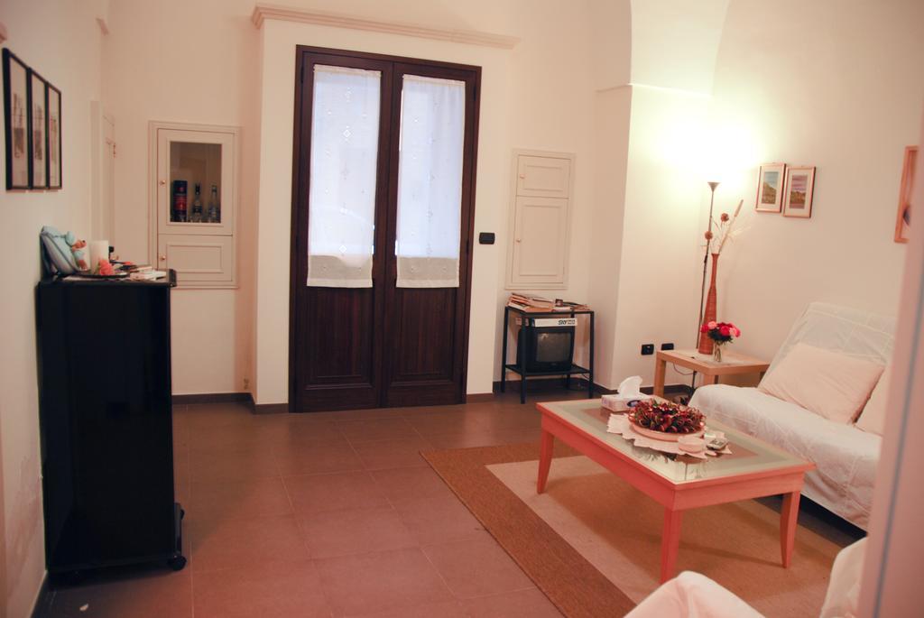 Casa Meravigli คูโตรฟิอาโน ภายนอก รูปภาพ